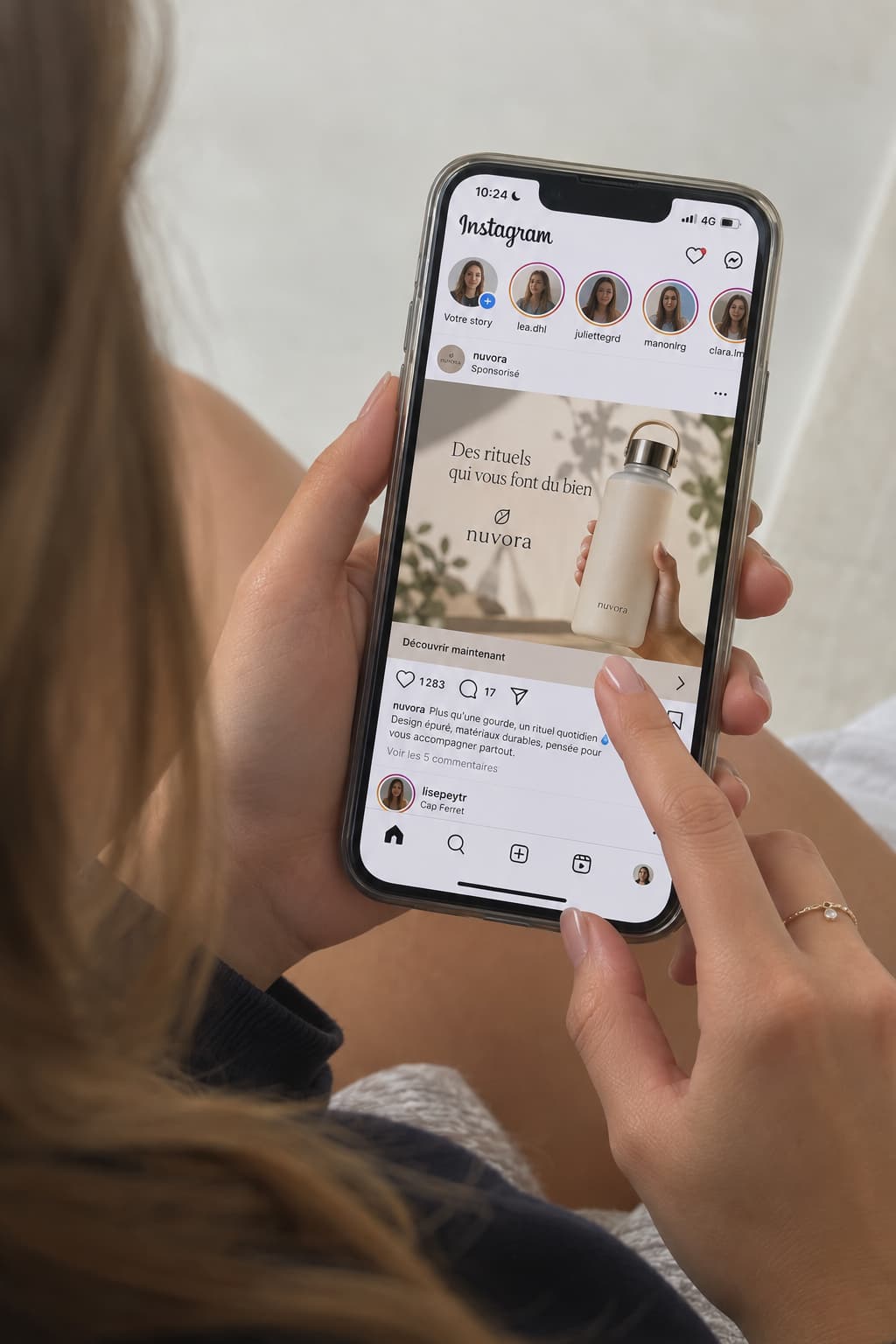Publicité Instagram sponsorisée d'une marque, vue sur un téléphone